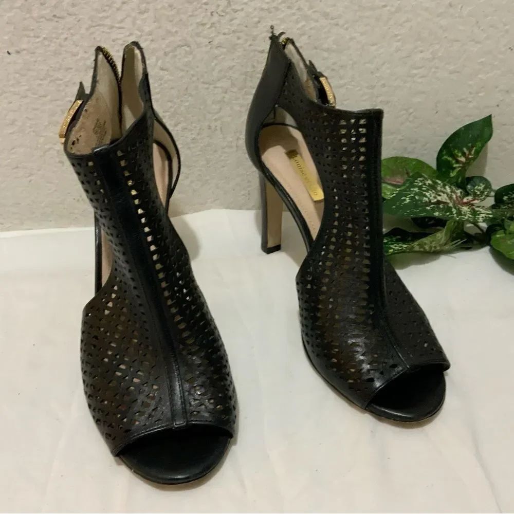Louise et Cie Women's Black Heels Size 8 Leather Olivia Cut Out Open Toe Peep